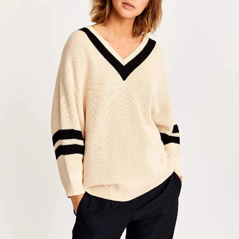 Aquan Knitwear